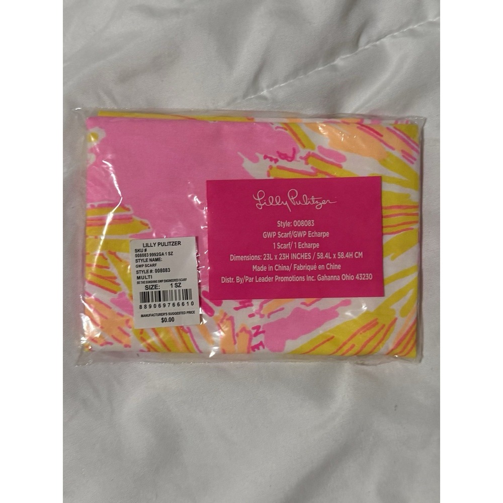 Lilly Pulitzer NIB Women's Scarf Style 00883 Size 23 x 23 NEW